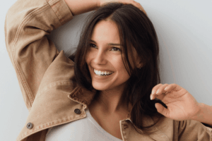 ‘Obsession’ Star Inde Navarrette Shares Her Freaky Nikki Style, Favorite Horror Movies, and Go-To Jeans